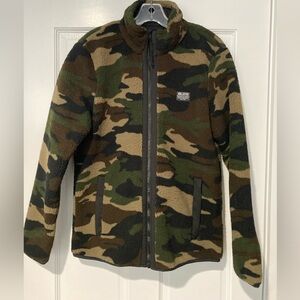 Hollister Camo Sherpa Fleece Jacket, NWOT Men’s Small
